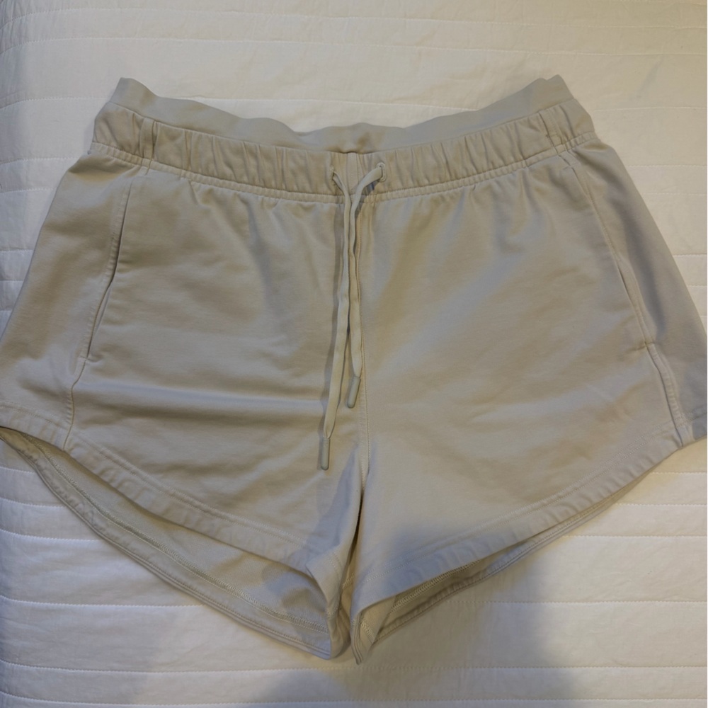 lululemon Inner Glow Shorts 3” BONE